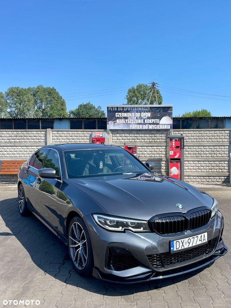 BMW Seria 3 330i - 1