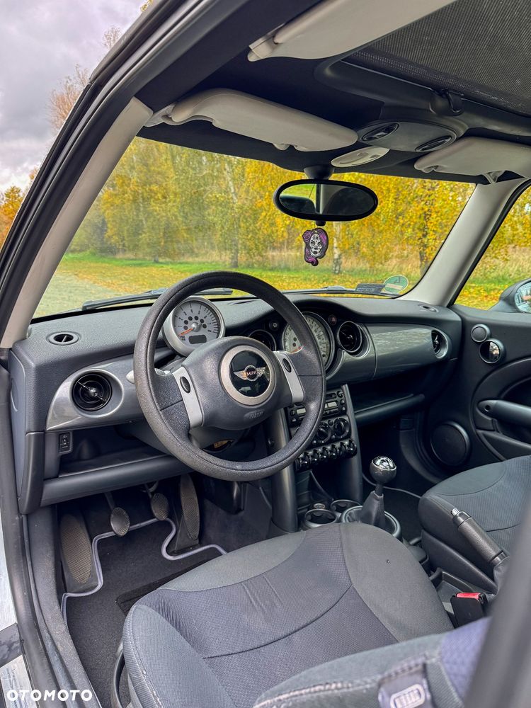 MINI ONE Standard - 16