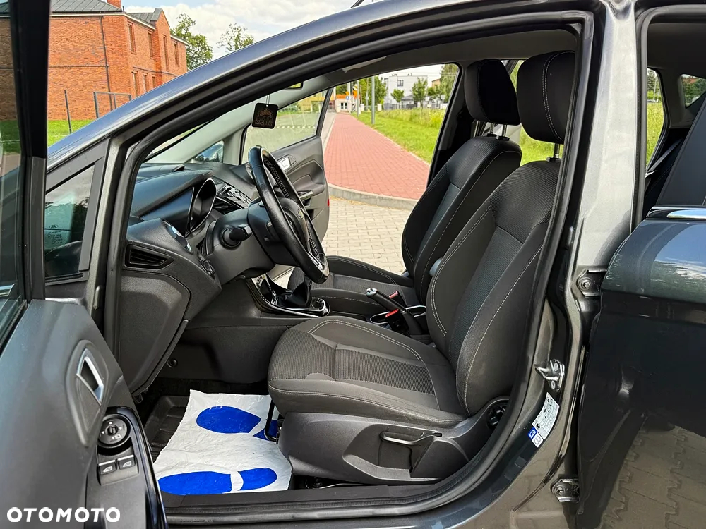 Ford Fiesta 1.5 TDCi Titanium - 23
