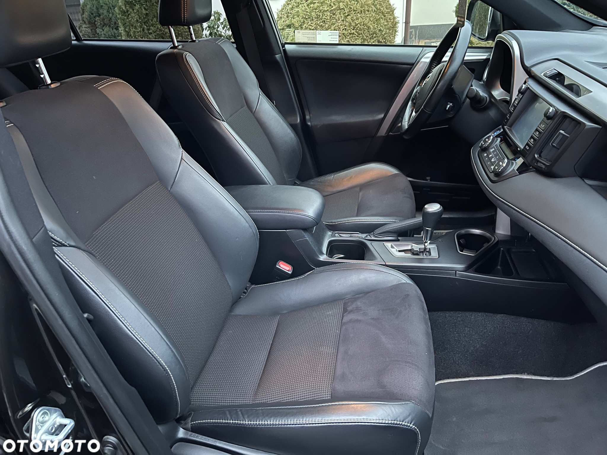 Toyota RAV4 Hybrid Prestige 4x4 - 19