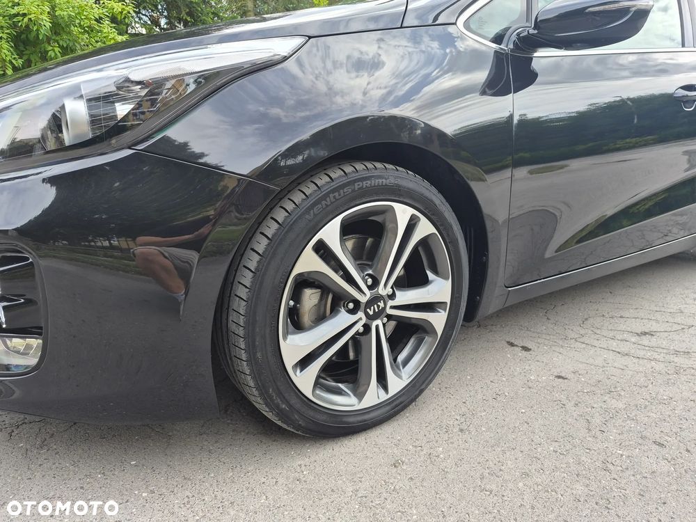 Kia Ceed 1.6 CRDi 136 ISG GT Line - 27