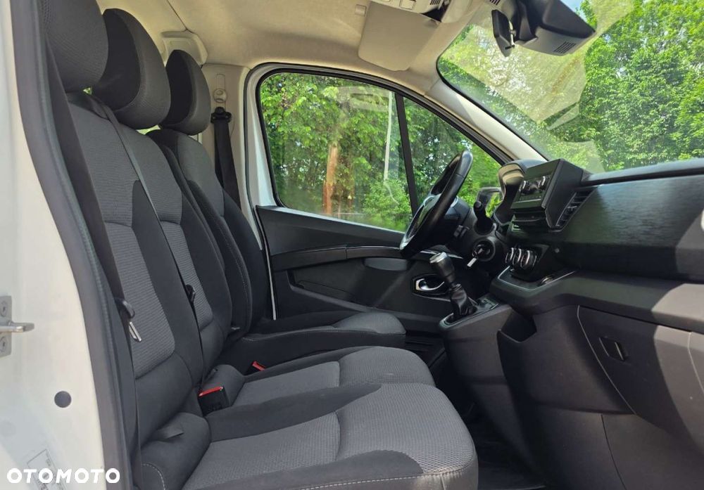 Renault Trafic - 22