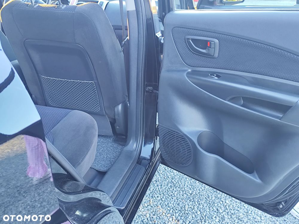 Hyundai Tucson 2.0 2WD GLS - 25