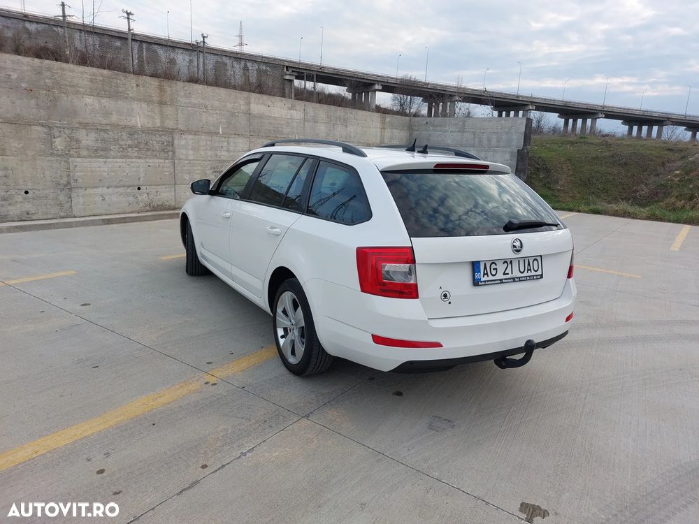 Skoda Octavia 2.0 TDI (Green tec) 4x4 Ambition - 4