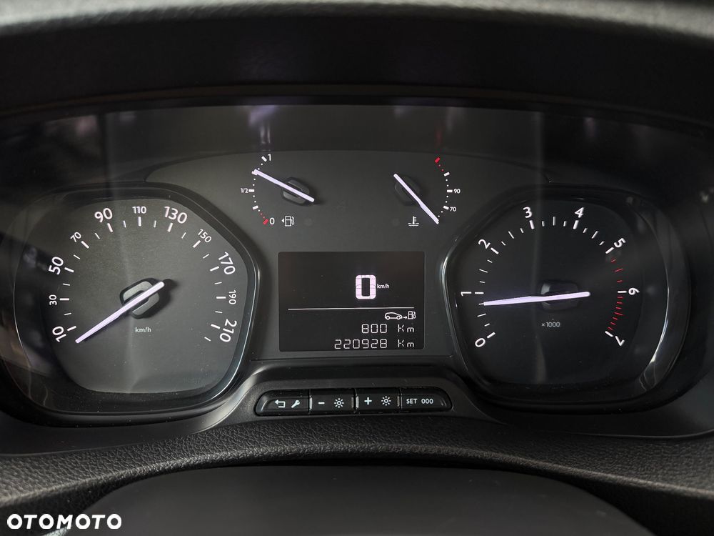 Opel Vivaro Long 3,1t Enjoy (bryg.) - 34