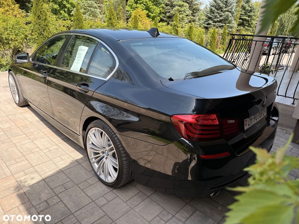 BMW Seria 5 535i xDrive Sport-Aut - 11