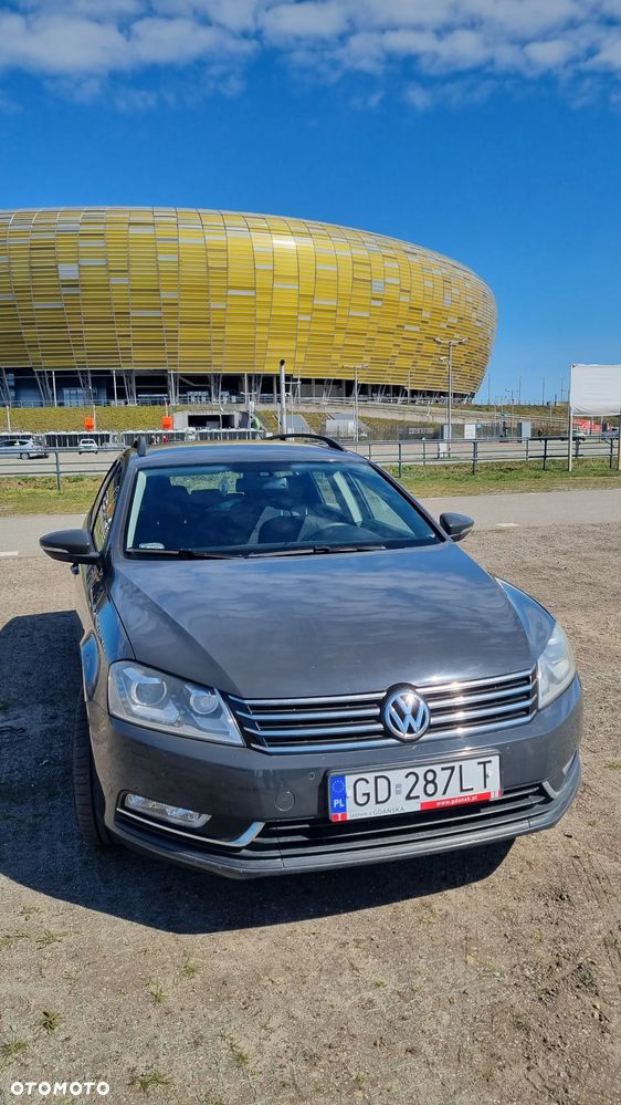 Volkswagen Passat 1.6 TDI Trendline - 4