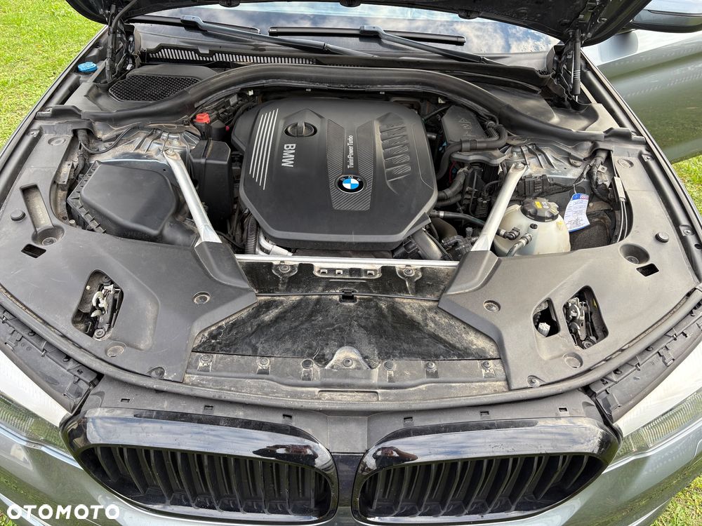 BMW Seria 5 530d xDrive Sport Line - 11