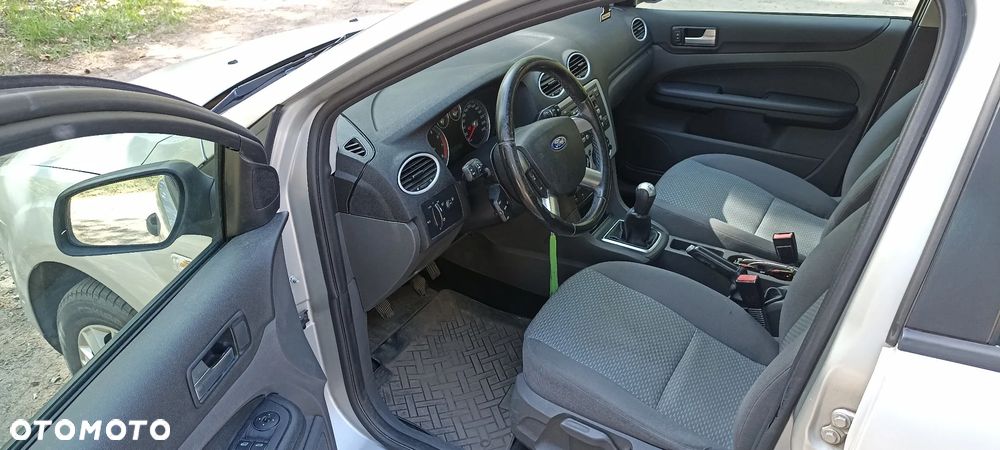 Ford Focus - 9