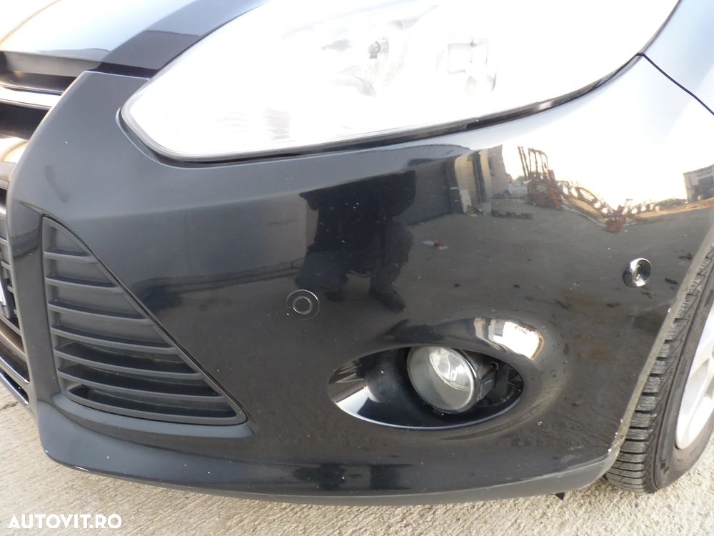 Ford Focus 1.6 TI-VCT Champions Edition - 9