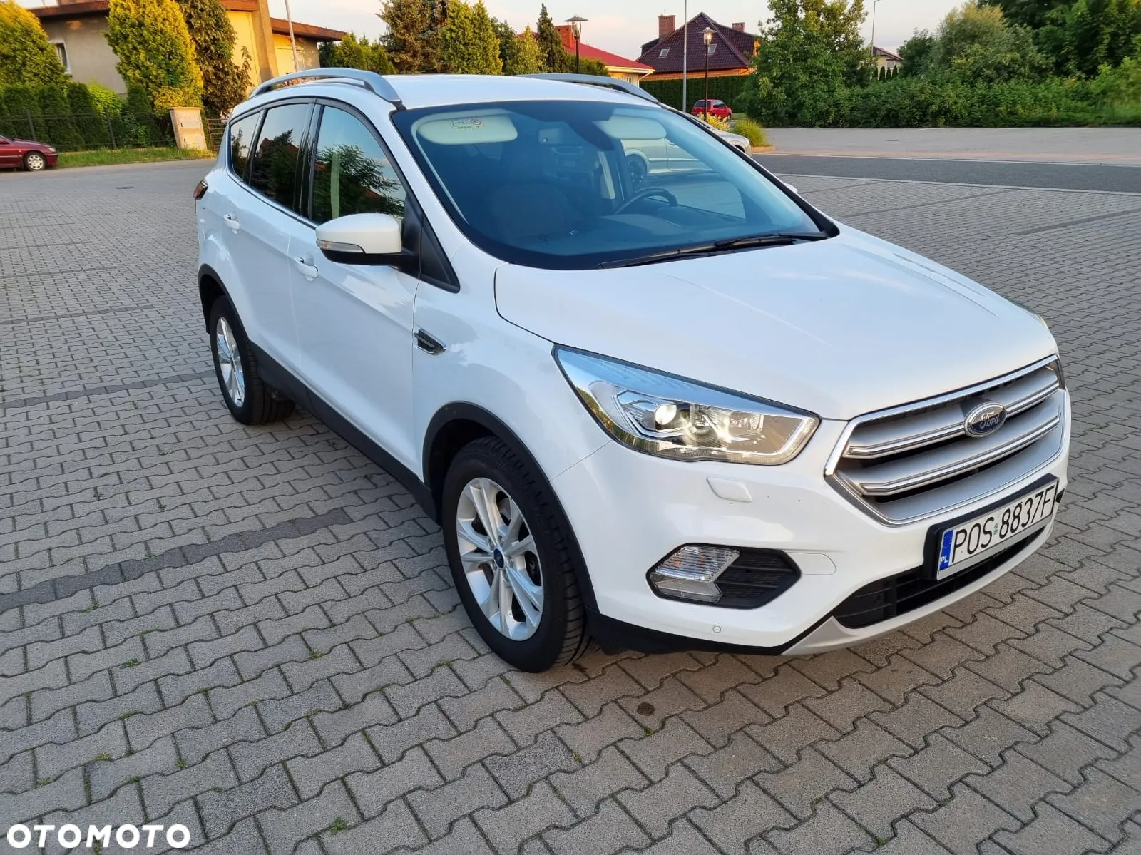 Ford Kuga - 2