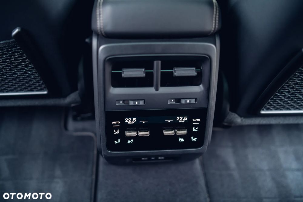 Porsche Macan - 27