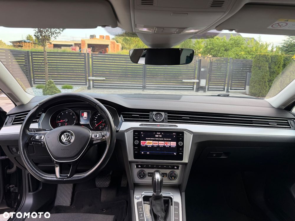Volkswagen Passat 1.8 TSI BMT Comfortline DSG - 19