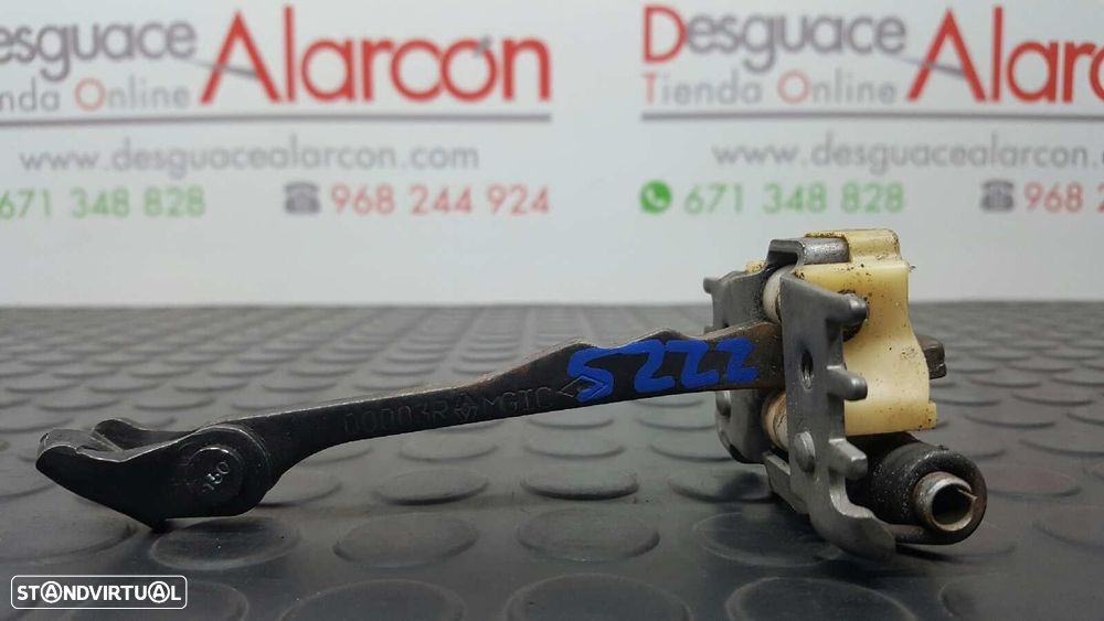 RETENTOR DA PORTA TRASEIRA DIREITA RENAULT MEGANE III BERLINA 5 P EXPRESSION - 4