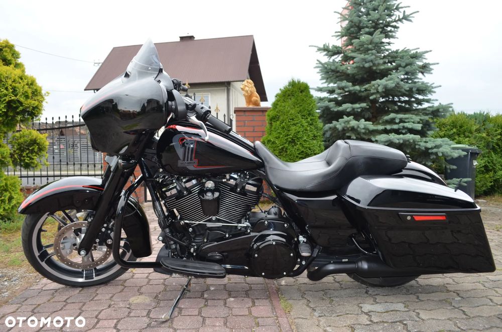 Harley-Davidson Touring Street Glide - 6