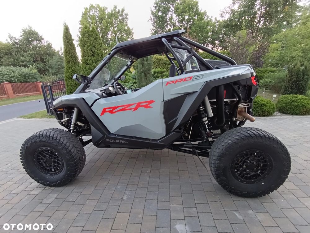 Polaris RZR - 8