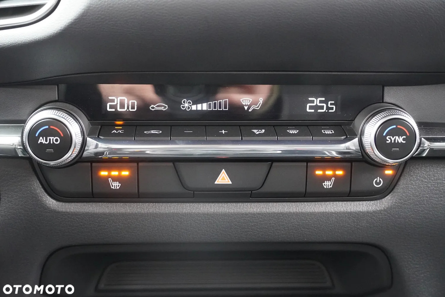 Mazda CX-30 - 12