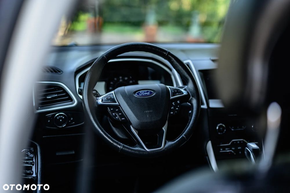 Ford Edge - 25