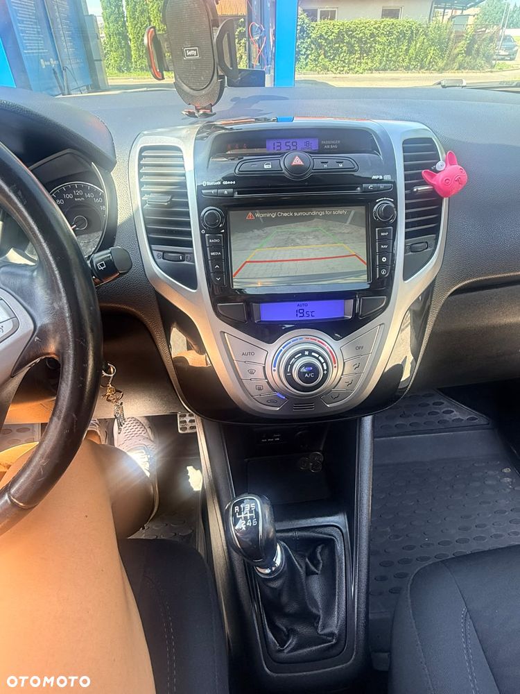 Hyundai ix20 - 23