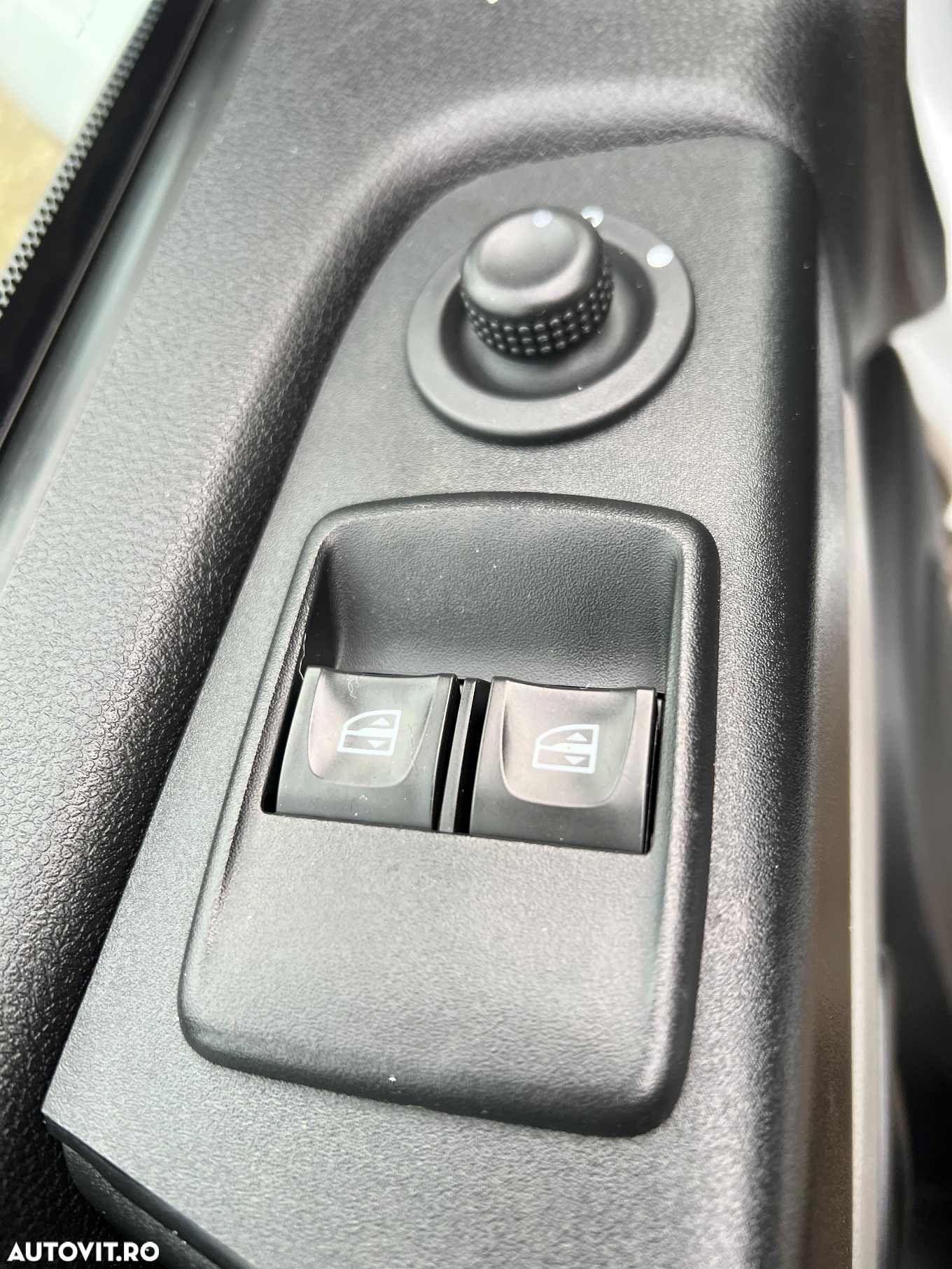 Renault TRAFIC - 9