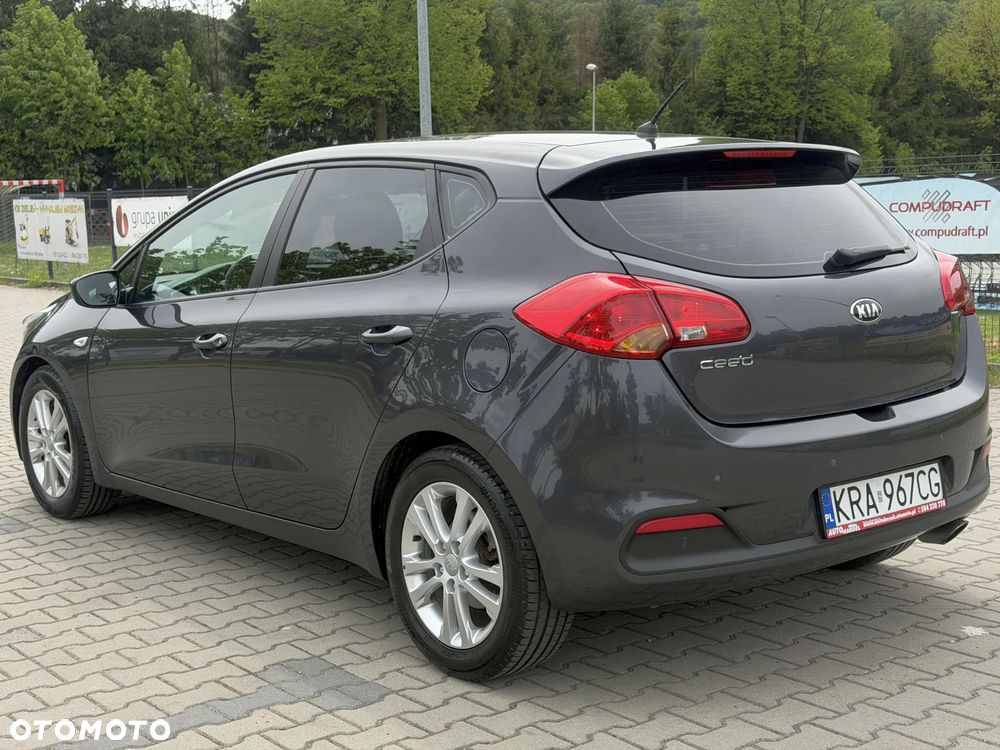 Kia Ceed 1.4 CVVT Attract plus - 31