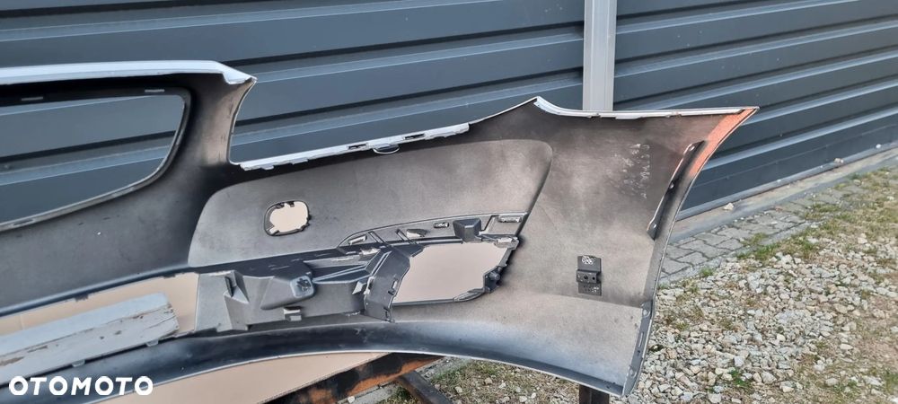 VOLVO V70 LIFT 2013- Zderzak przód oryginał MG012 - 9