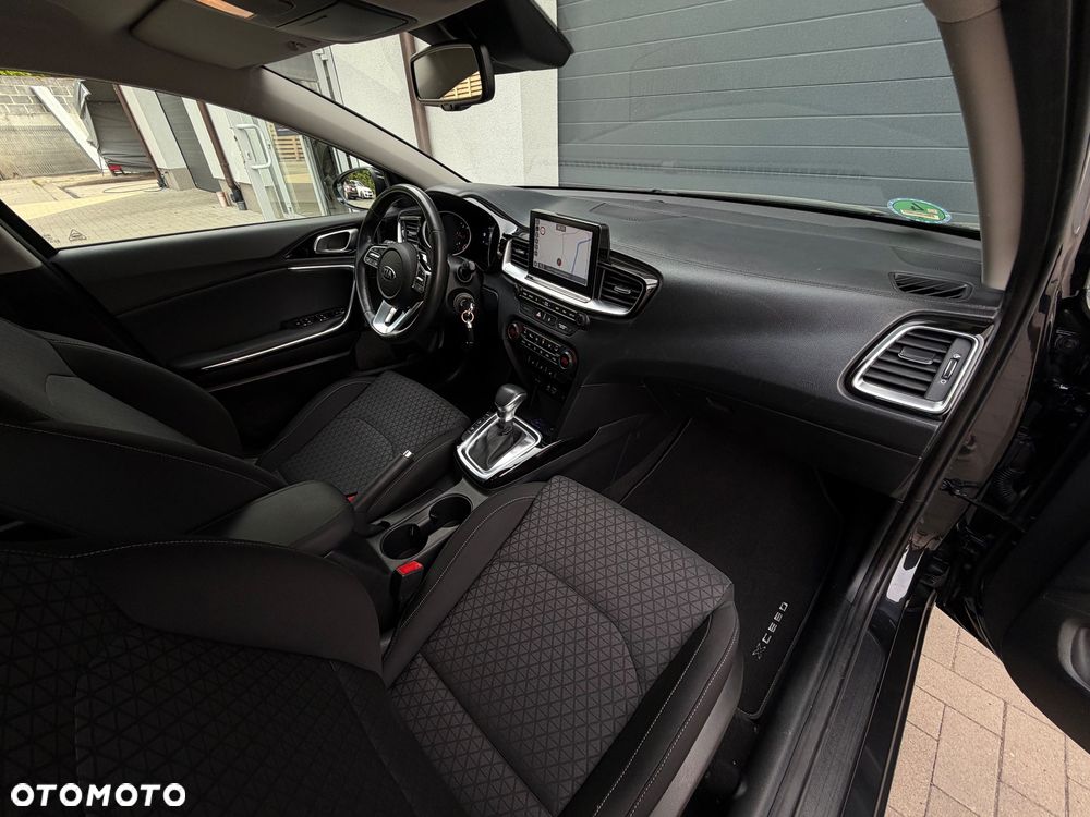 Kia Ceed 1.6 CRDi mHEV L Business Line DCT - 13