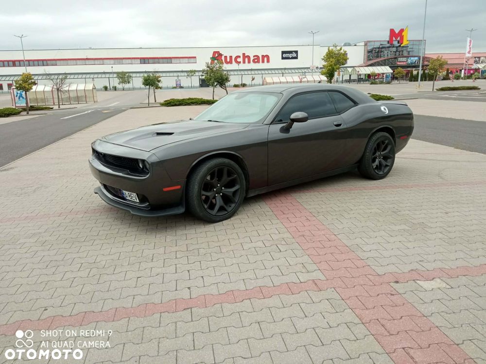 Dodge Challenger - 1