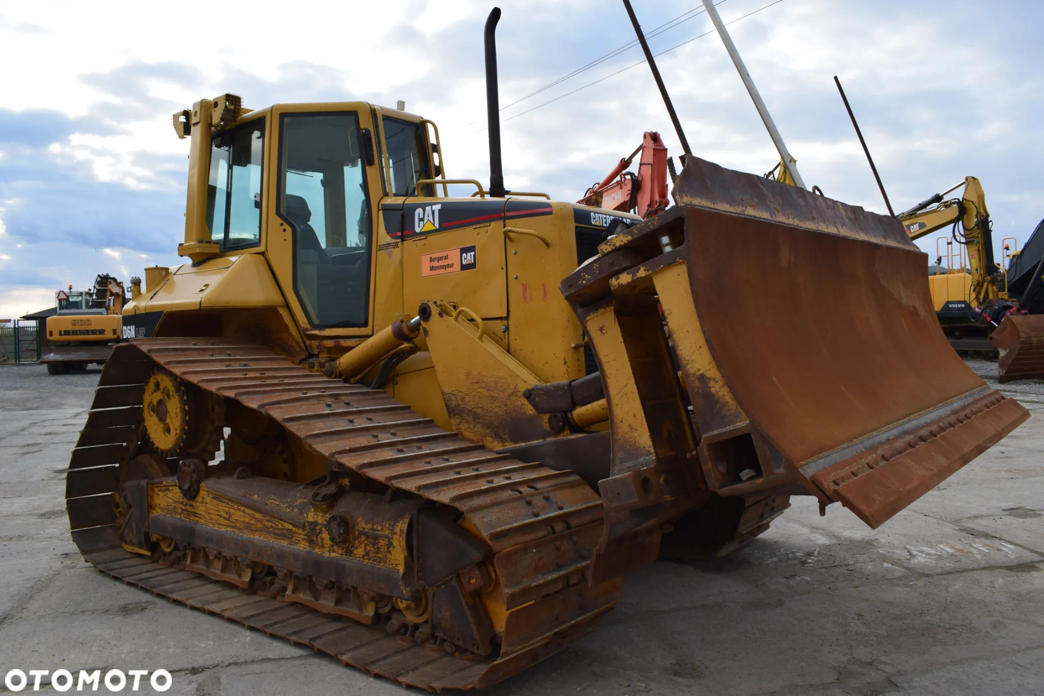 Caterpillar CAT D6N LGP - 8
