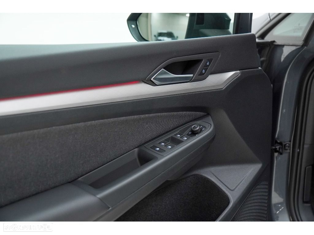VW Golf Variant 2.0 TDi Life - 17