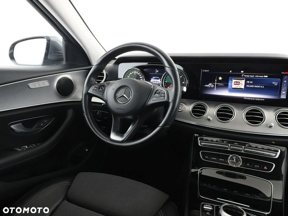 Mercedes-Benz Klasa E 220 d Avantgarde - 17