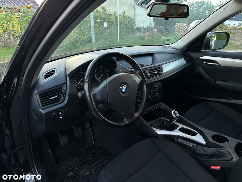 BMW X1 xDrive18d xLine - 11