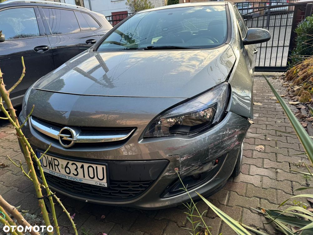 Opel Astra 1.4 T EU6 - 1