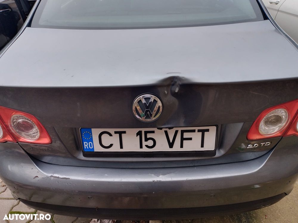 Volkswagen Jetta 1.9 TDI Comfortline - 8