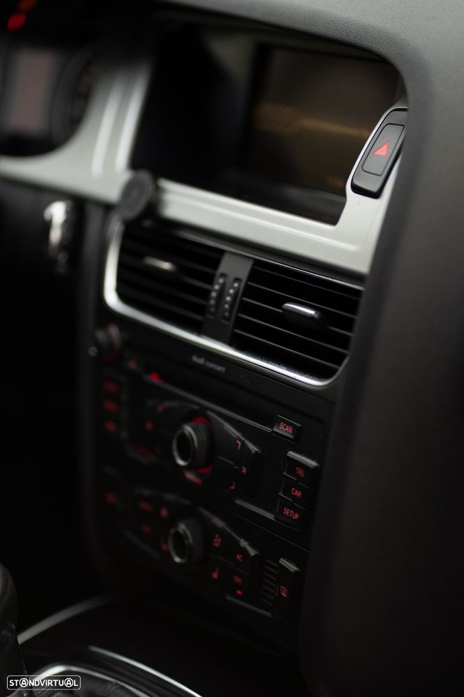 Audi A4 Avant 2.0 TDI - 8