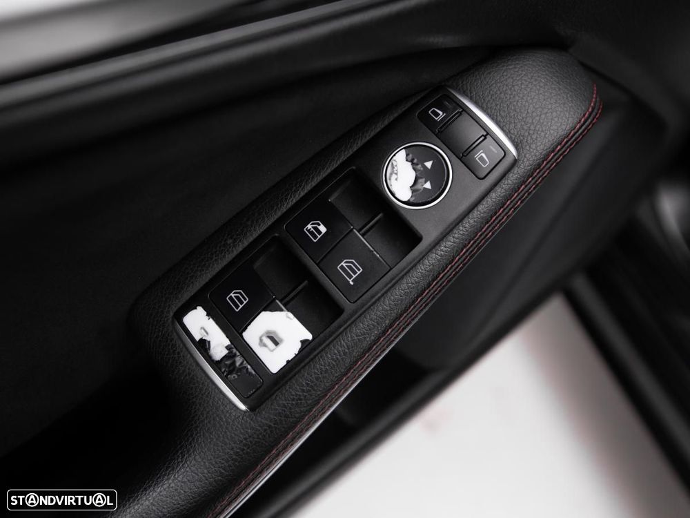 Mercedes-Benz CLA 200 — fotografia 13