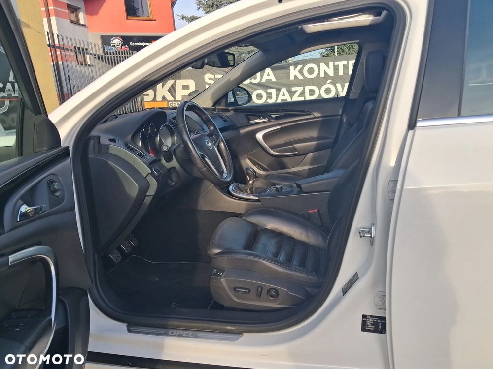 Opel Insignia 2.0 Turbo 4x4 Cosmo - 30