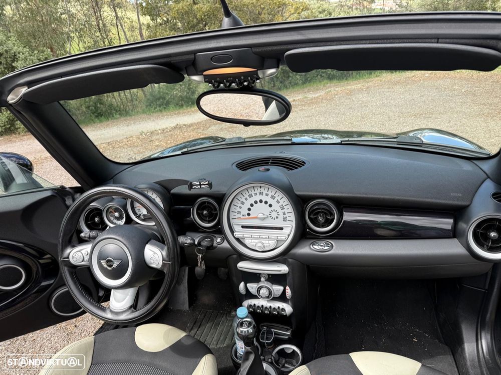 MINI Cabrio Cooper - 16