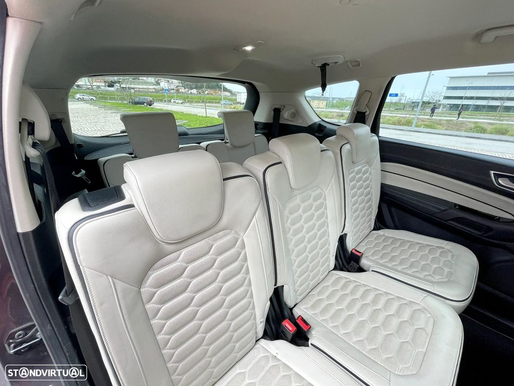 Ford S-Max 2.0 TDCi Vignale Powershift - 24