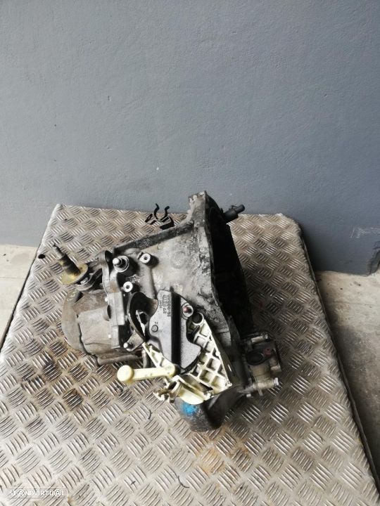 Caixa de velocidades Peugeot 206 1.6Hdi ref: 20dm73 - 4