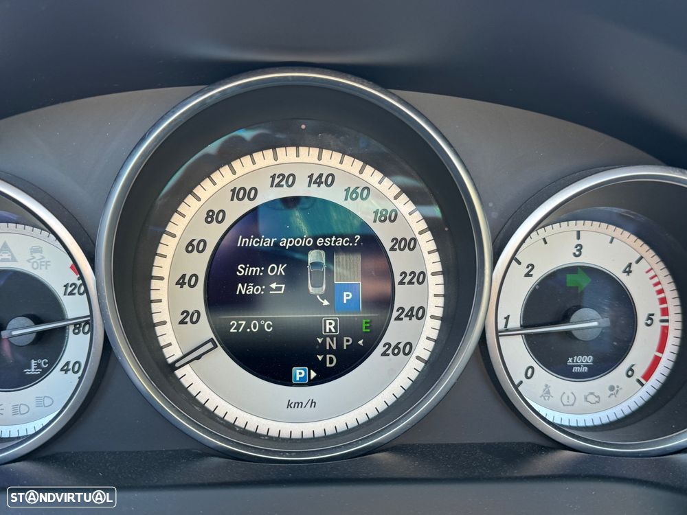 Mercedes-Benz E 220 - 18