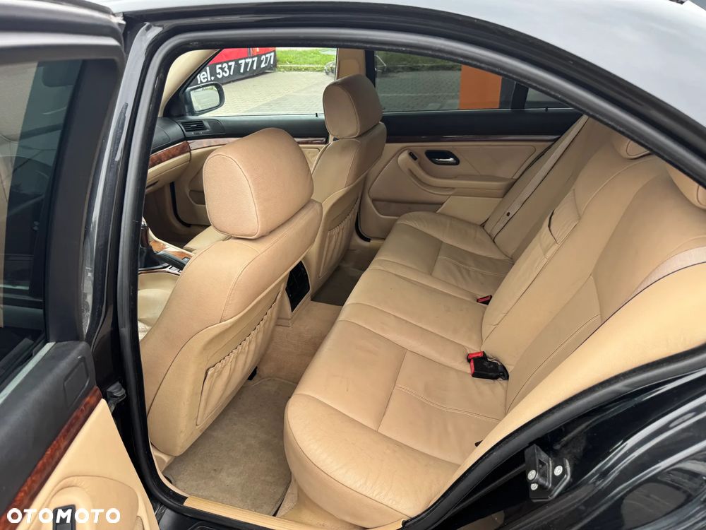 BMW Seria 5 - 22