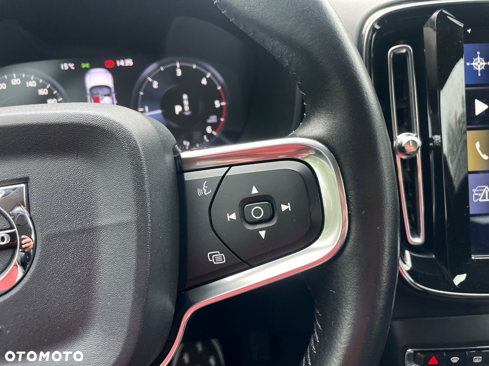 Volvo XC 40 D3 Momentum - 25