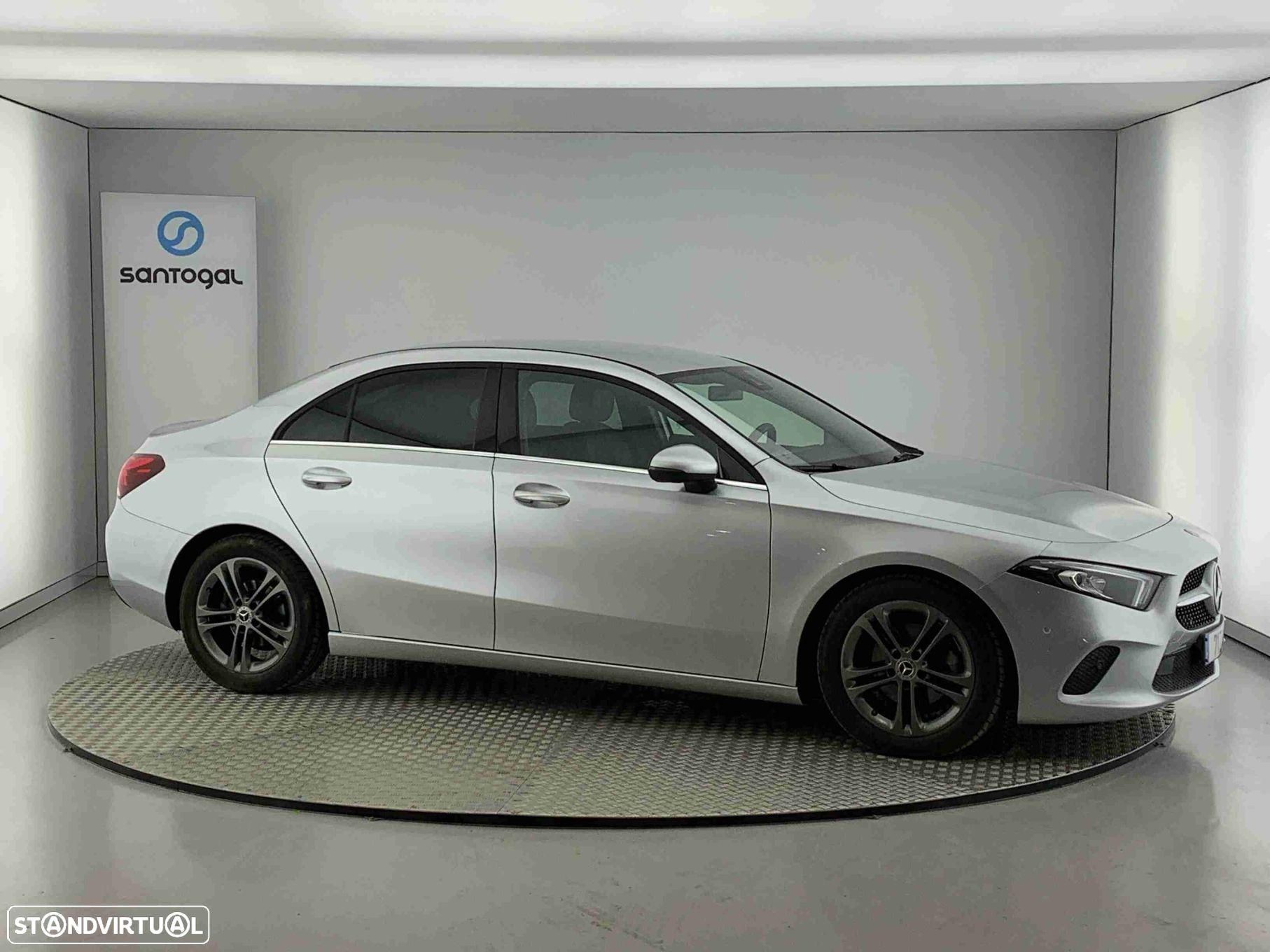 Mercedes-Benz A 180 Limousine d Style Plus Aut. - 1