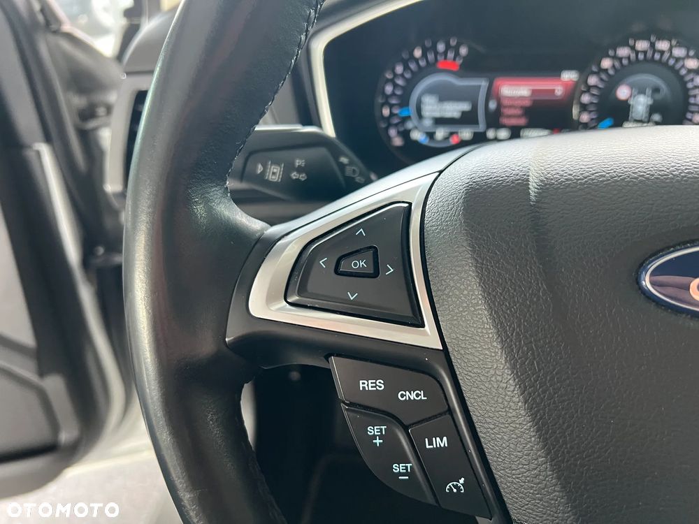 Ford Mondeo 2.0 EcoBlue Titanium - 22