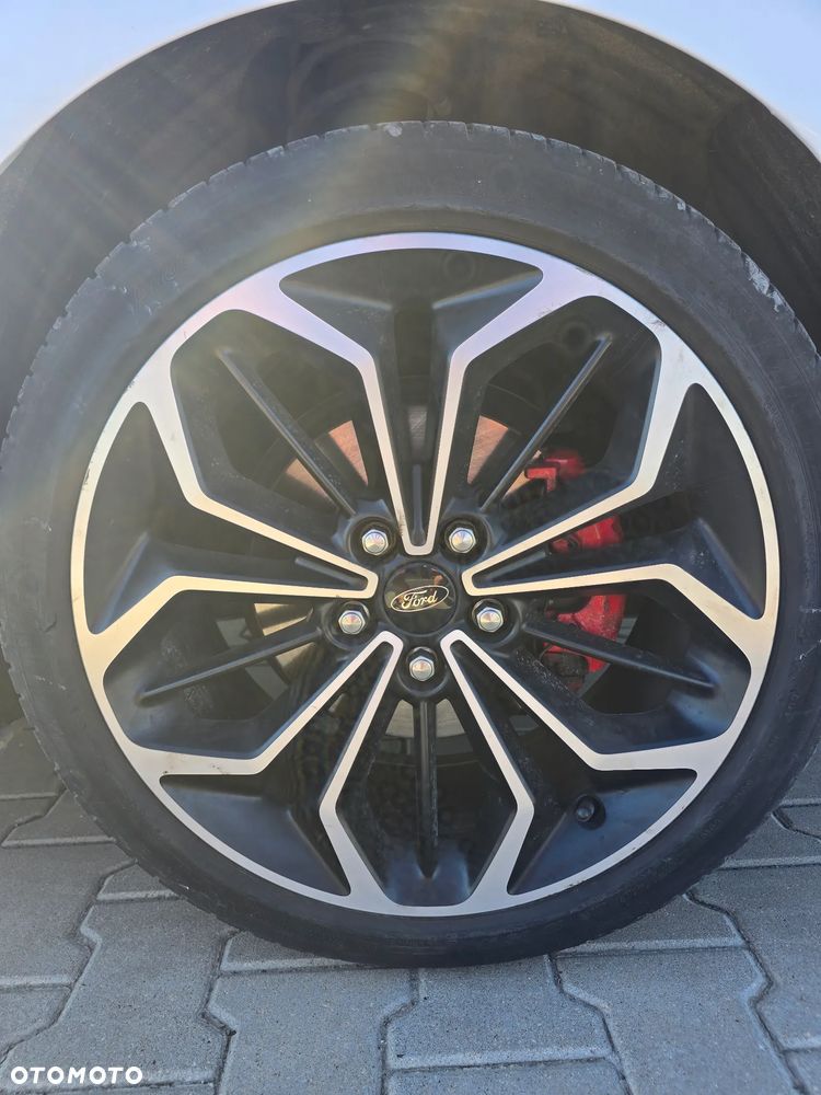 Ford Focus 1.5 EcoBoost ST-Line - 18