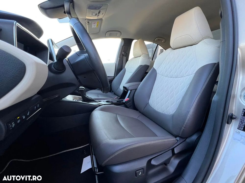 Toyota Corolla 1.8 HSD Exclusive interior Gri - 10