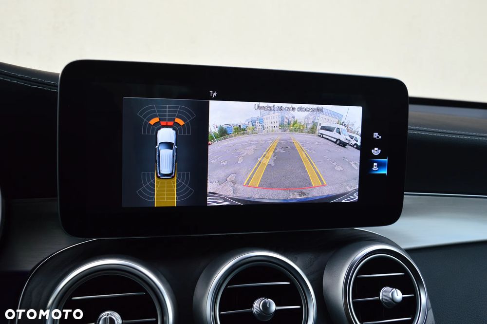 Mercedes-Benz GLC 300 e 4-Matic - 30