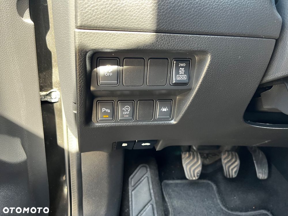 Nissan Qashqai 1.6 DCi ALL-MODE 4x4i TEKNA+ - 23