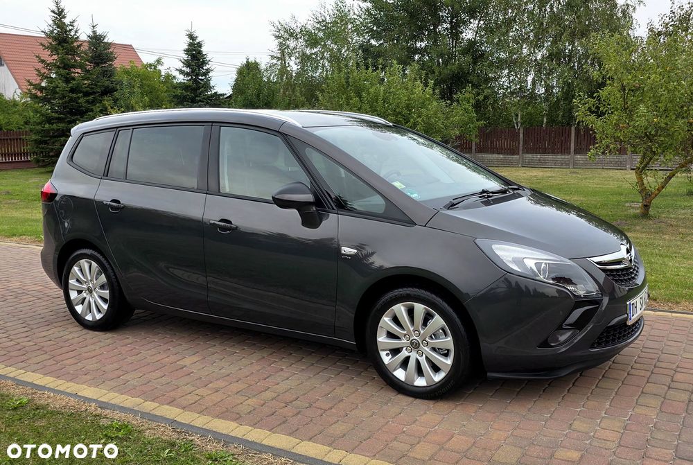 Opel Zafira - 10